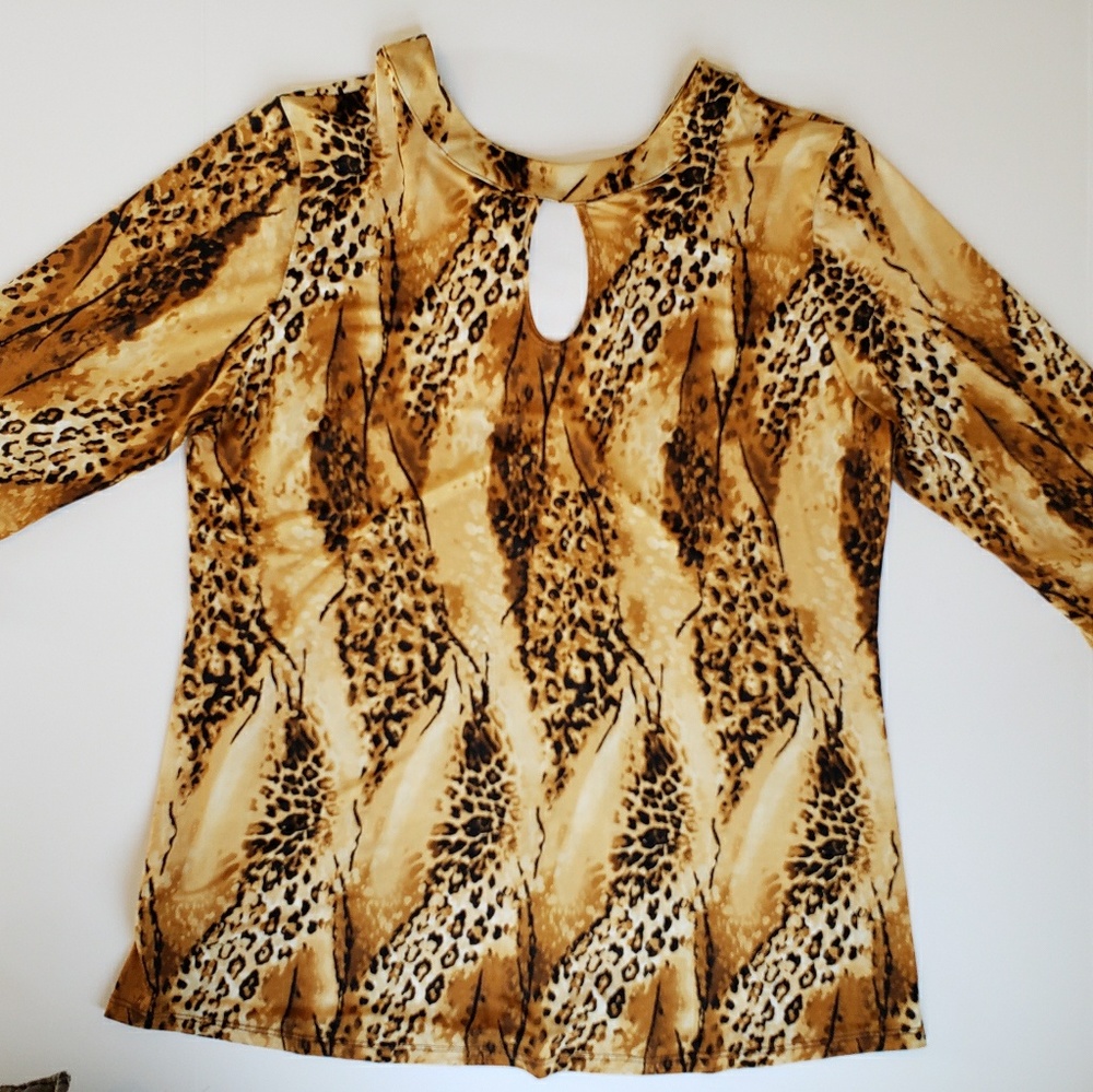 Reversible leopard print blouse - Picture 2 of 6
